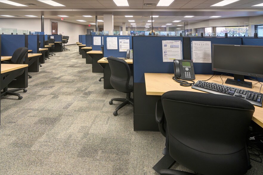 More Photos Of 2680 Horizon Dr SE, Grand Rapids Office For Lease