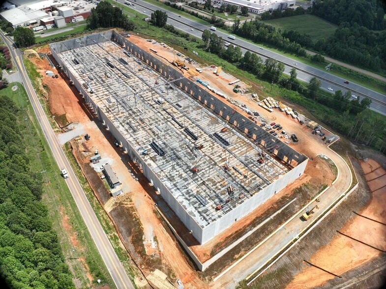 Primary Photo Of 7740 Oakwood Street Ext, Mebane Manufacturing For Lease