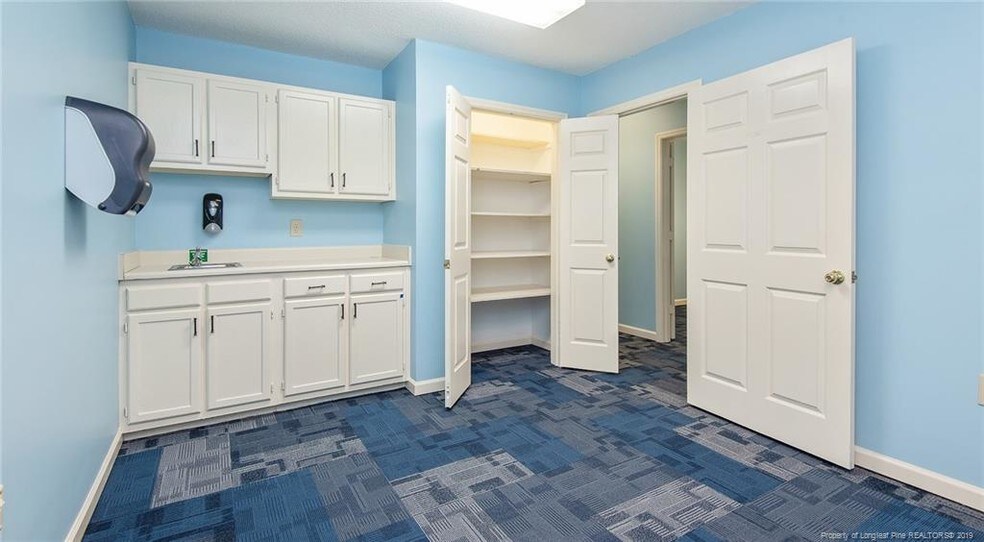 More Photos Of 1207 Walter Reed Rd, Fayetteville Medical For Lease