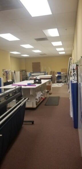 More Photos Of 11900 Livingston Rd, Manassas Warehouse For Sale
