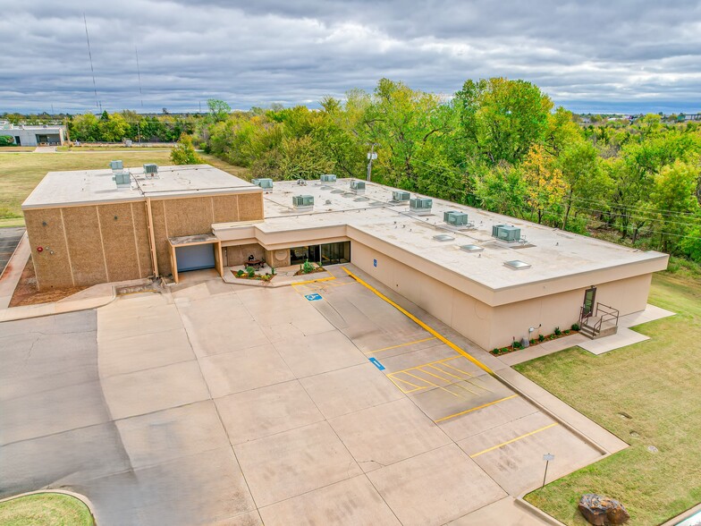 Primary Photo Of 7608 N Hudson Ave, Oklahoma City Office For Sale