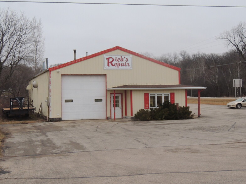 Primary Photo Of 8500 S Loop Rd, Larsen Service For Sale