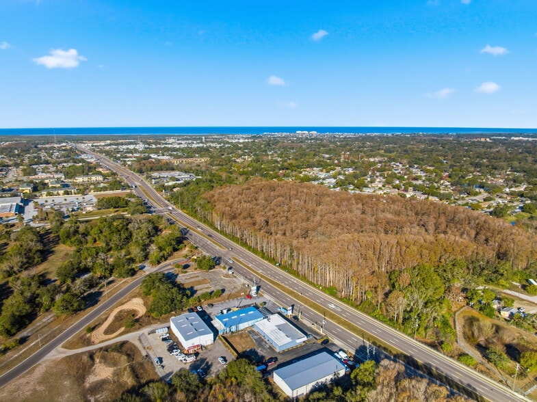 More Photos Of 8510 State Road 52, Hudson Storefront For Sale