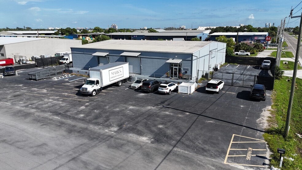 More Photos Of 3580 Old Metro Pkwy, Fort Myers Service For Sale
