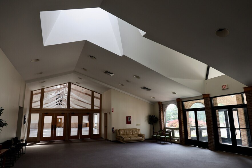 More Photos Of 5335 S.Sandusky Rd Rd, Peck Flex For Sale