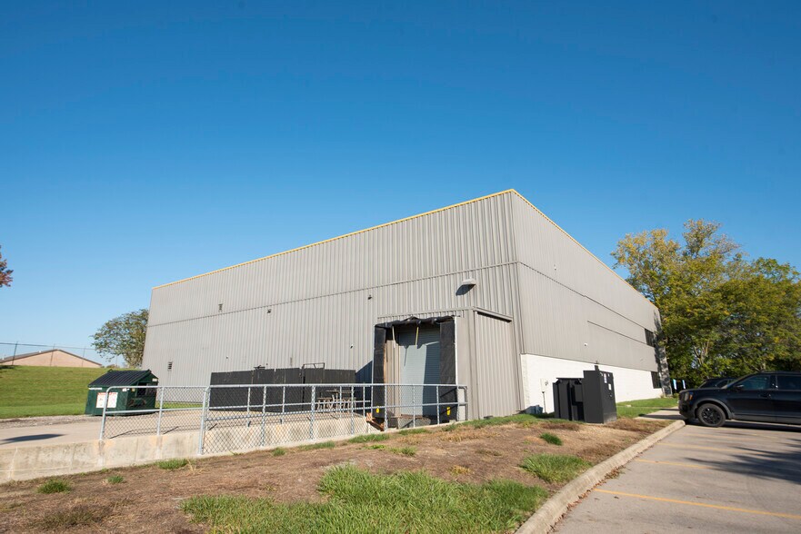 More Photos Of 6141 Avery Rd, Dublin Warehouse For Sale