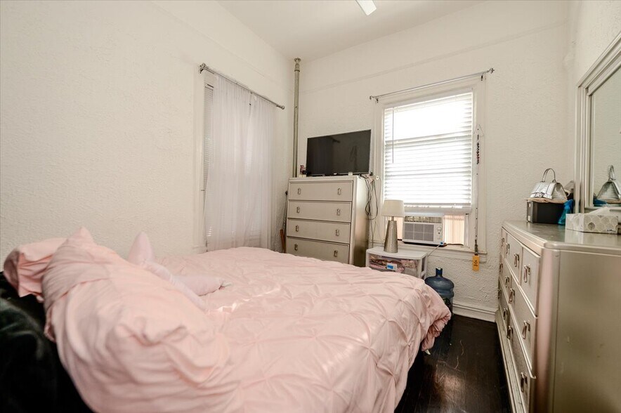 More Photos Of 3548 Bronx Blvd, Bronx Apartments For Sale
