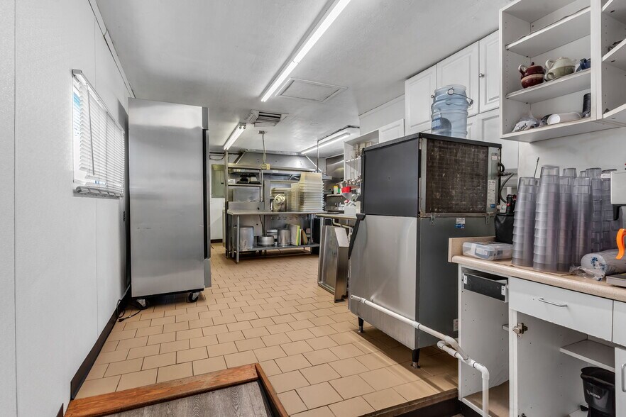 More Photos Of 2301 E Main St, Canon City General Retail For Sale