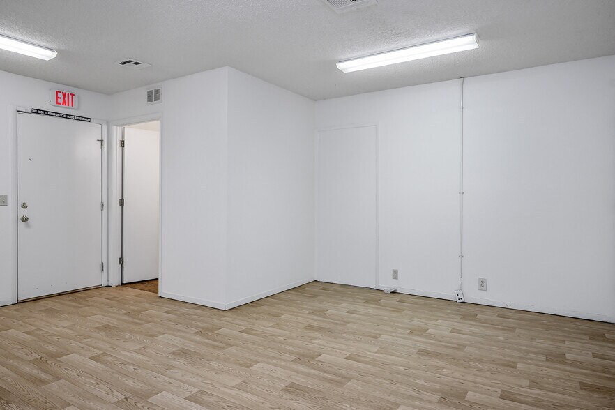 More Photos Of 2220 Nevada West Blvd, Pahrump General Retail For Sale