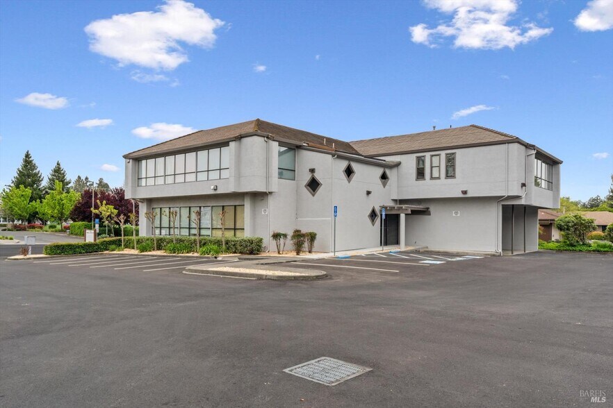 Primary Photo Of 1370 Medical Center Dr, Rohnert Park Medical For Lease