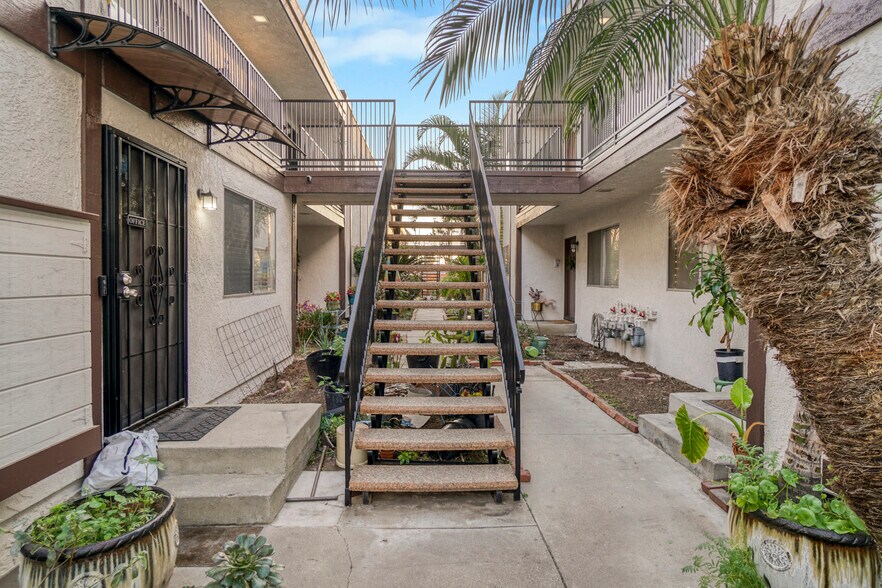 More Photos Of 17226 Grevillea Ave, Lawndale Apartments For Sale