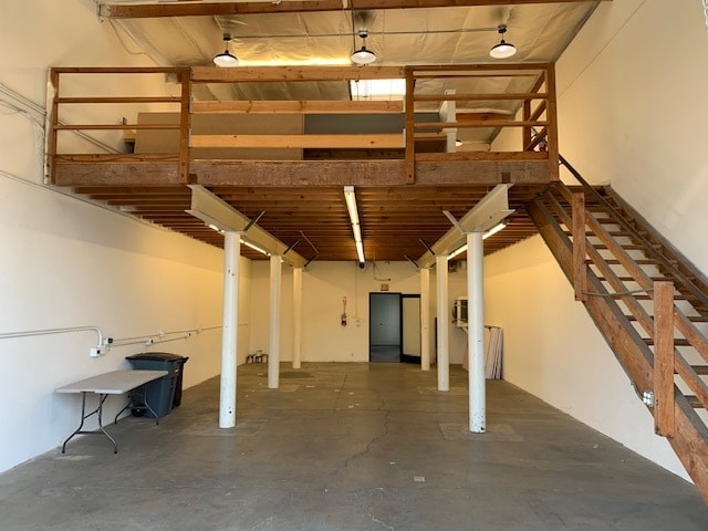 More Photos Of 1231-1241 E Warner Ave, Santa Ana Distribution For Lease