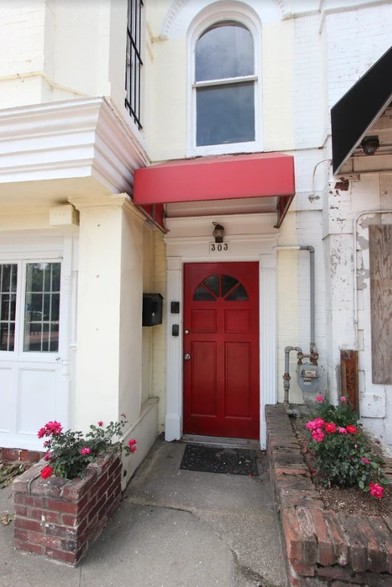 More Photos Of 303 Massachusetts Ave NE, Washington Office For Sale