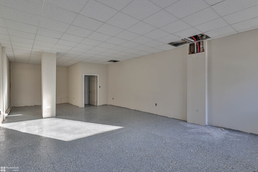 More Photos Of 501-503 N Front St, Allentown Storefront Retail Residential For Lease