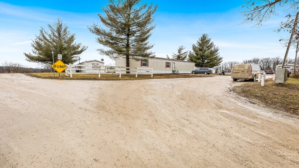 More Photos Of 100 Circle Dr, Foley Light Distribution For Sale
