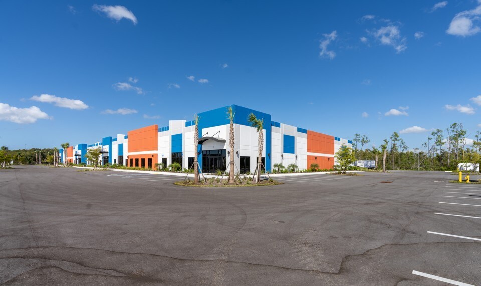 More Photos Of 16091 Parallel, Fort Myers Unknown For Lease