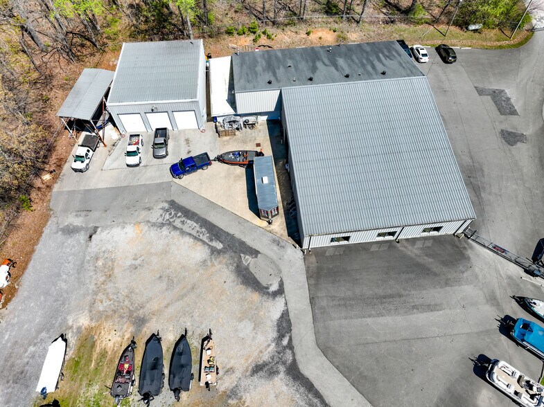 More Photos Of 2905 Cherokee Park Rd, Morristown Auto Dealership For Sale