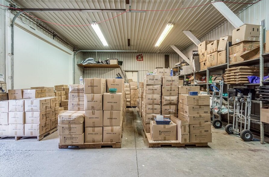 More Photos Of 22 E 25th St, Hamilton Storefront Retail Office For Sale