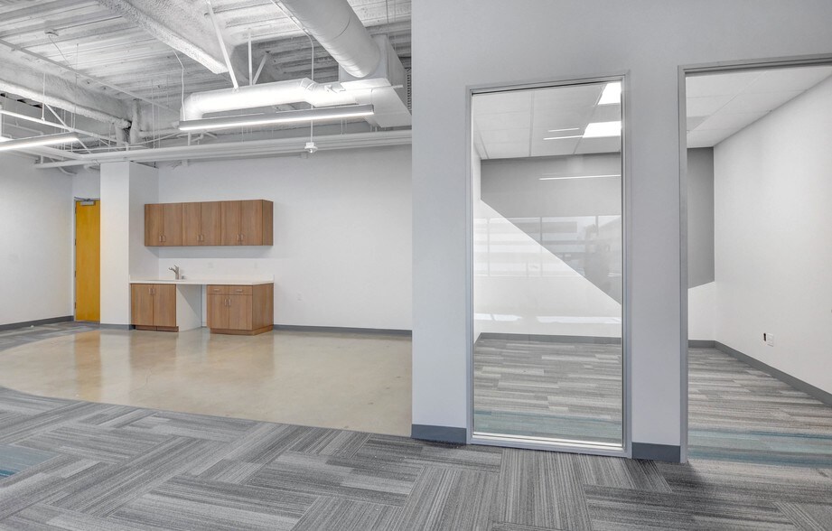 More Photos Of 1230 Rosecrans Ave, Manhattan Beach Office For Lease