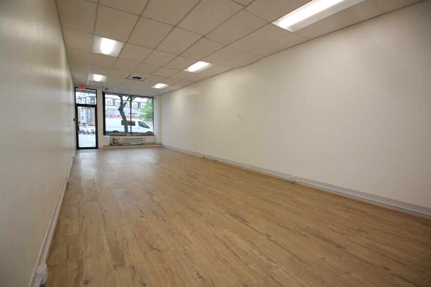More Photos Of 1737A Centre St, West Roxbury Storefront Retail Office For Lease