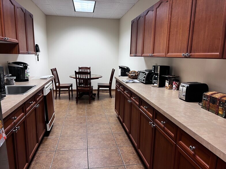 More Photos Of 2222-2226 State Road 580, Clearwater Freestanding For Sale