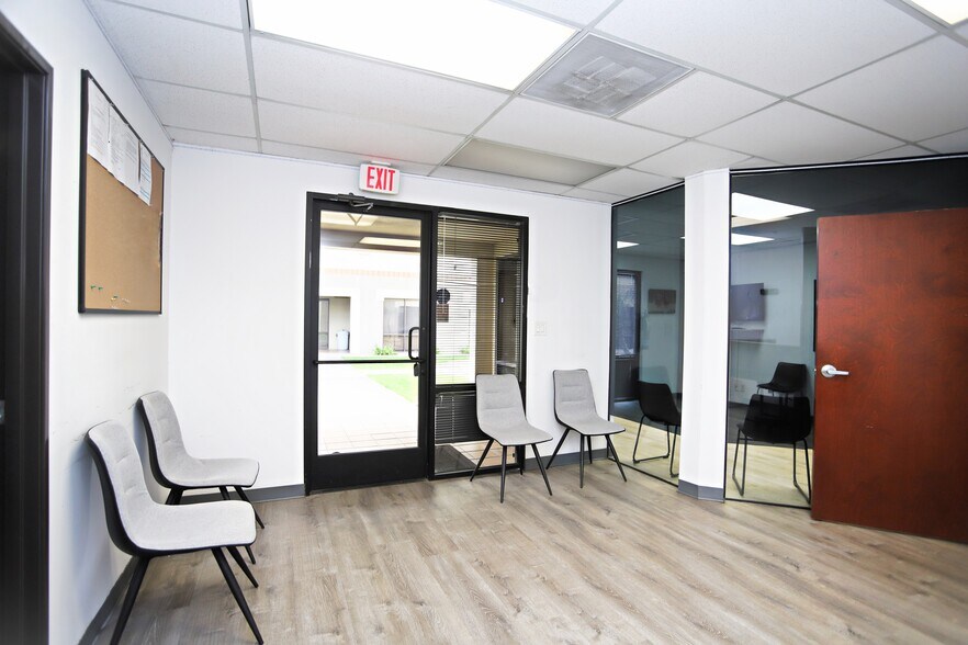 More Photos Of 2222 S Dobson Rd, Mesa Loft Creative Space For Lease