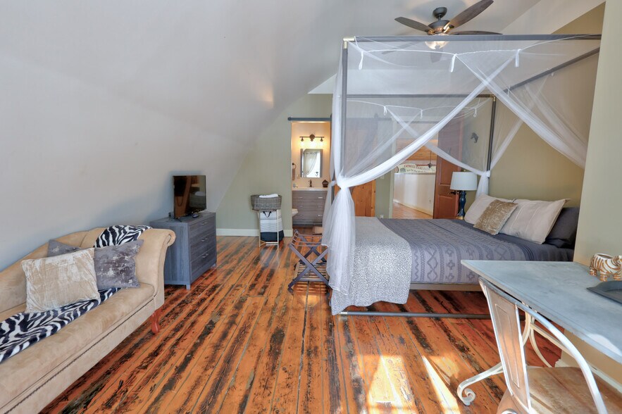 More Photos Of 400 Game Farm Rd, Catskill Hospitality For Sale
