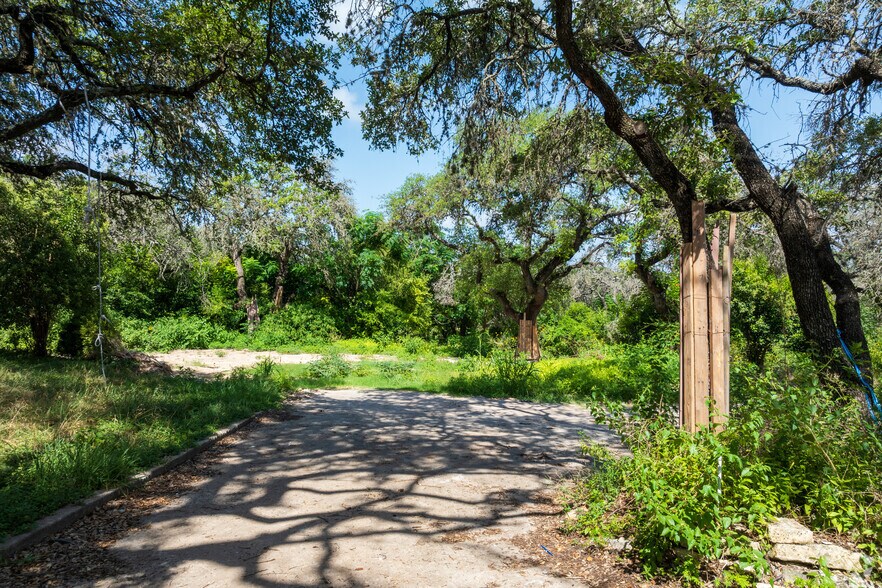 More Photos Of 7306 Albert Rd, Austin Land For Sale