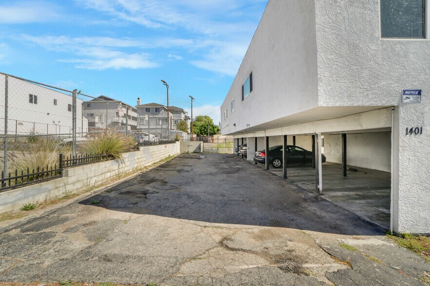 More Photos Of 1401 Pacific Coast Hwy, Harbor City Apartments For Sale