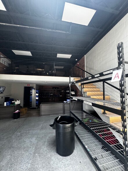 More Photos Of 5300 Sunset Blvd, Los Angeles Auto Repair For Lease