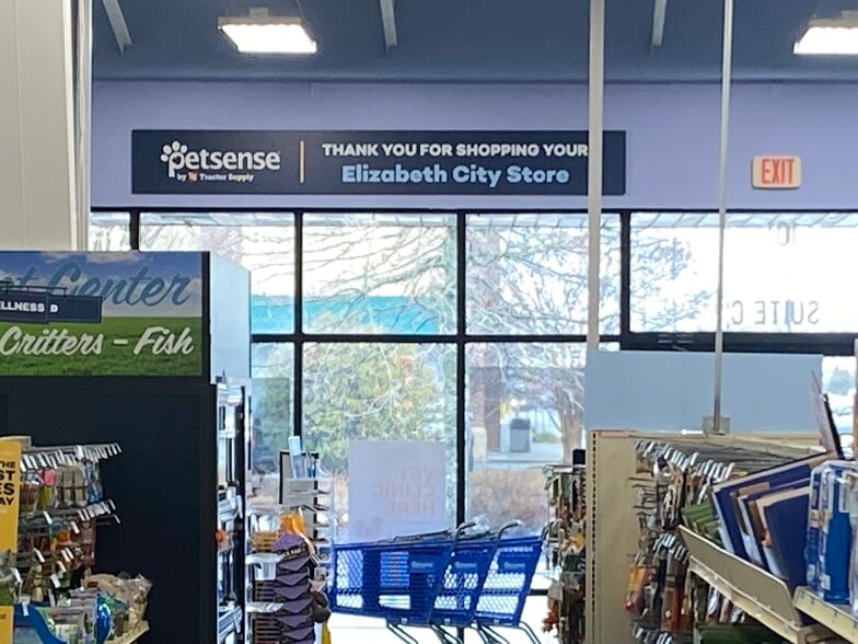 More Photos Of US 17 & Halstead Extensio, Elizabeth City Unknown For Lease