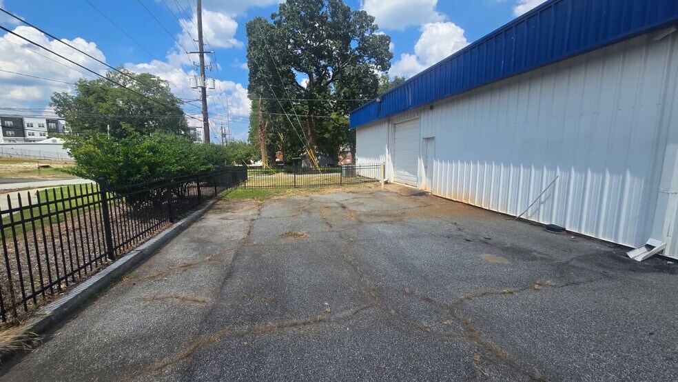 More Photos Of 4222 E Ponce De Leon Ave, Clarkston Freestanding For Sale