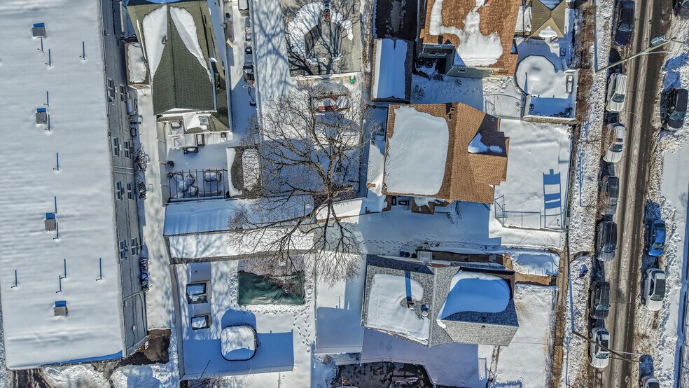 More Photos Of 129 New Dorp Plz, Staten Island Office Residential For Sale