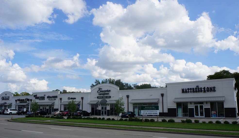 More Photos Of 7925 Katy Fwy, Houston Unknown For Lease