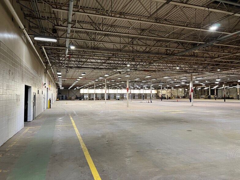 More Photos Of 533 Forest Rd, Hazleton Manufacturing For Sale