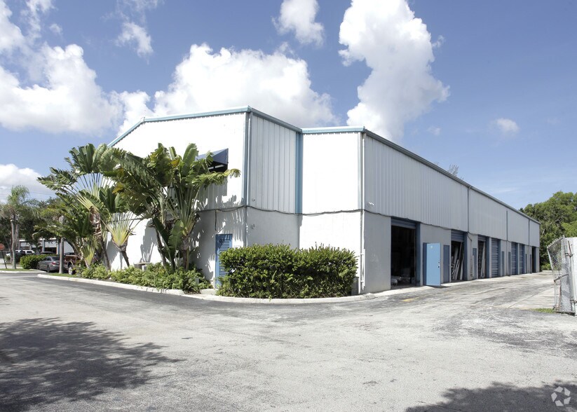 More Photos Of 10871 NW 52nd St, Sunrise Warehouse For Lease