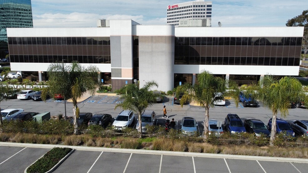 More Photos Of 201 Continental Blvd, El Segundo Office For Lease