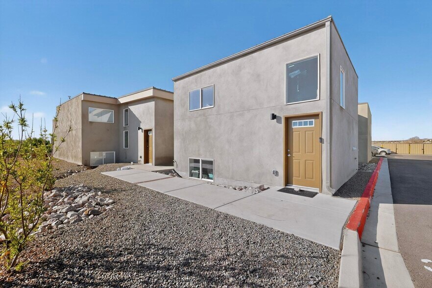 More Photos Of 9368 Valley View Dr NW, Albuquerque Apartments For Sale