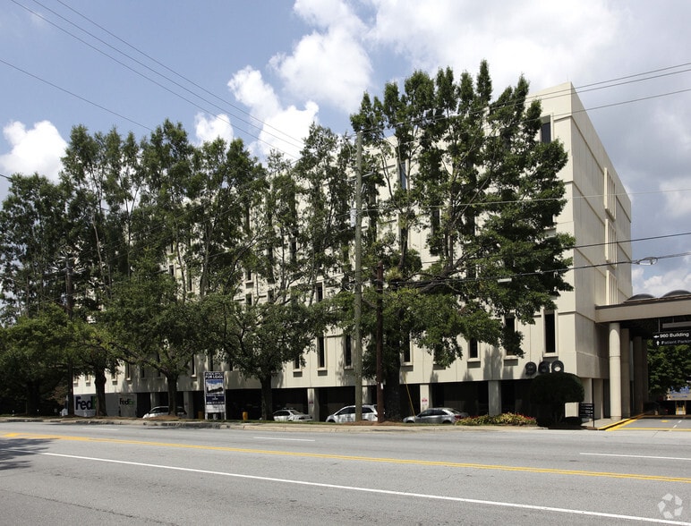 More Photos Of 960 Johnson Ferry Rd NE, Atlanta Medical For Lease