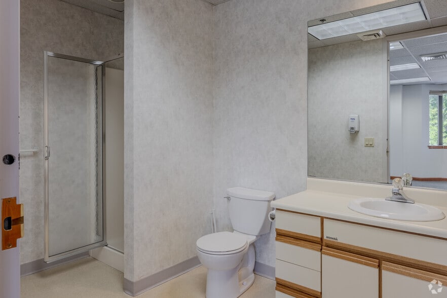 More Photos Of 839 Marshall Phelps Rd, Windsor Loft Creative Space For Sale