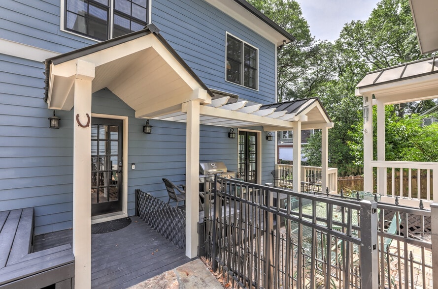 More Photos Of 2972 Lookout Pl NE, Atlanta Office Residential For Sale