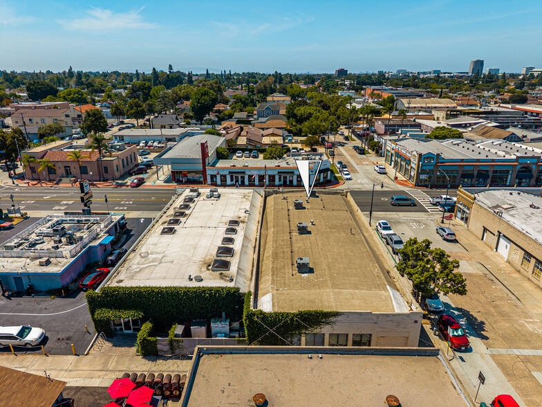 More Photos Of 321 W Chapman Ave, Orange Office For Lease