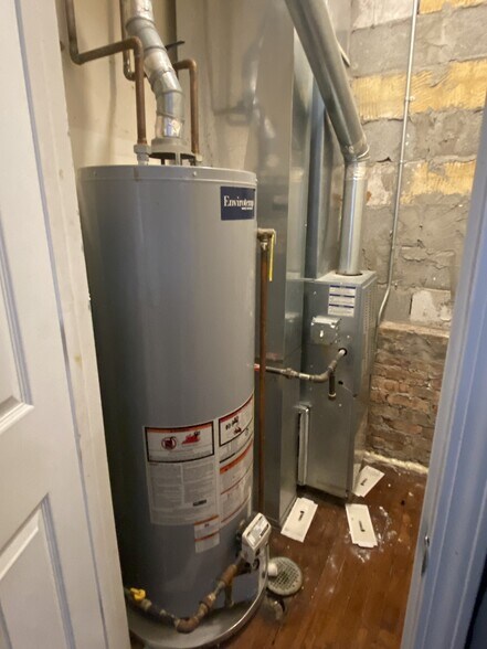 More Photos Of 342 E 71st St, Chicago Apartments For Lease