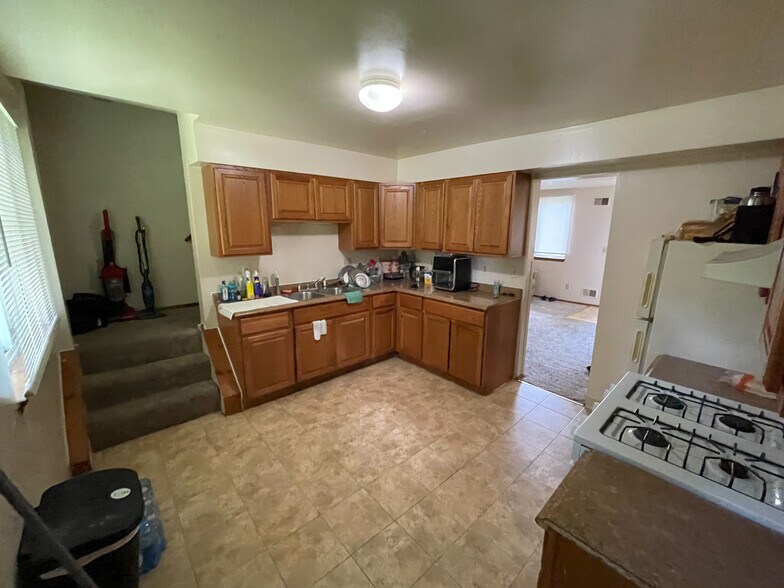 More Photos Of 6801 McKinley Ct, Clairton Apartments For Sale