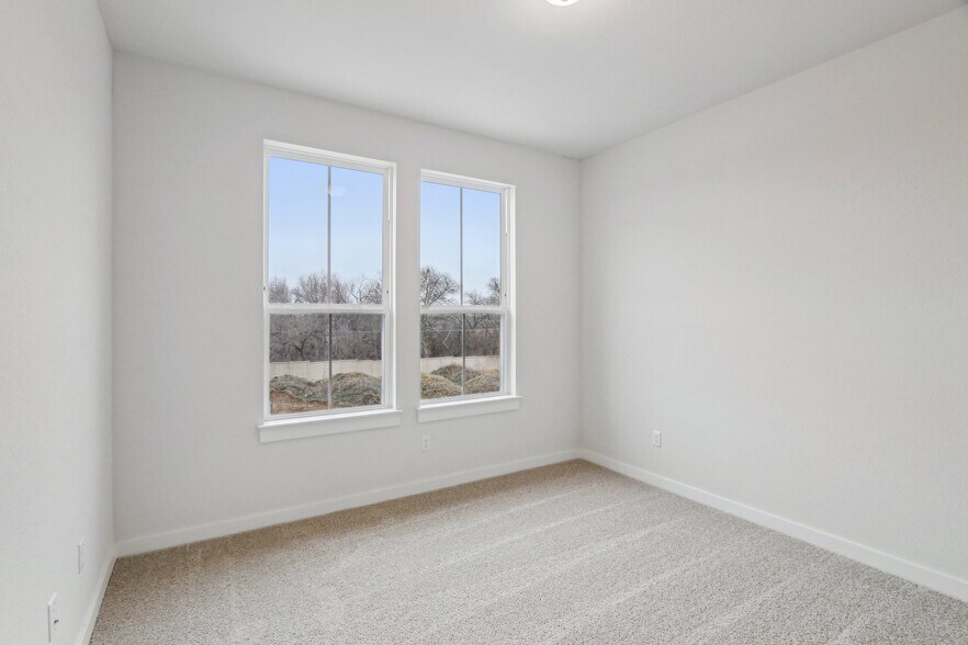 More Photos Of 2600 Gattis School Rd, Round Rock Multifamily For Sale