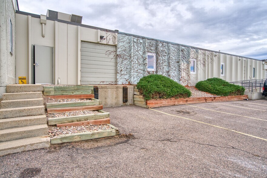 More Photos Of 555 Alter St, Broomfield Service For Lease