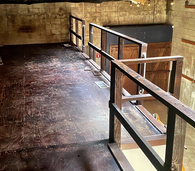 More Photos Of 8931 National Blvd, Los Angeles Manufacturing For Lease