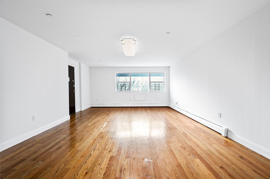 More Photos Of 13909 34th Ave, Flushing Multifamily For Sale