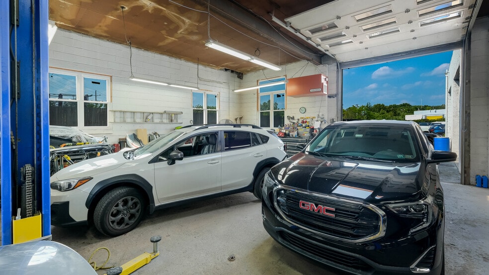 More Photos Of 2531 Street Rd, Bensalem Auto Repair For Sale
