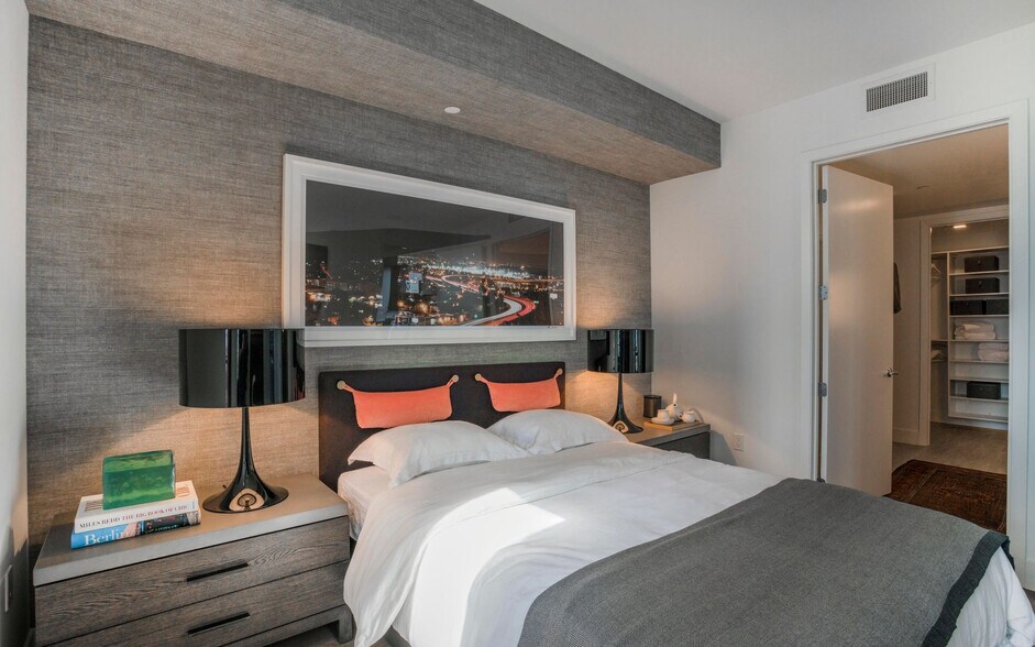 More Photos Of 1501 Island Ave, San Diego Apartments For Lease